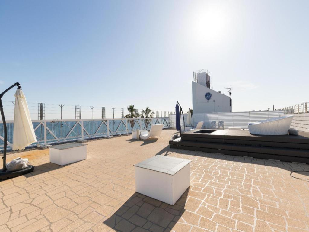 Mykonos Resort Miura Yokosuka Bagian luar foto