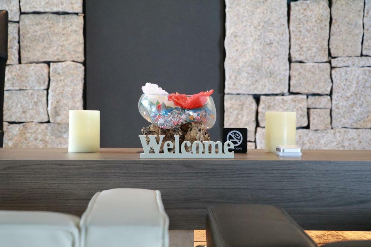 Mykonos Resort Miura Yokosuka Bagian luar foto